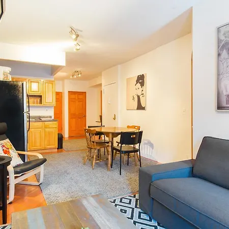 Spacious Apt Close To 9Th Avenue